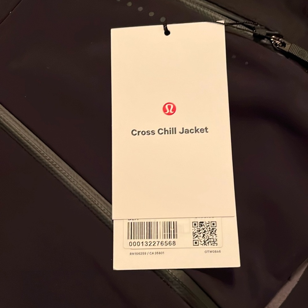 Lululemon Cross chill jacket